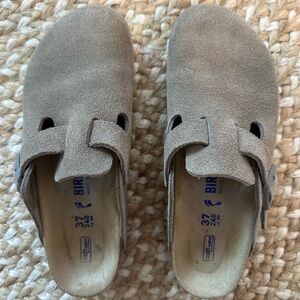 Birkenstock Clogs in “Stone” color